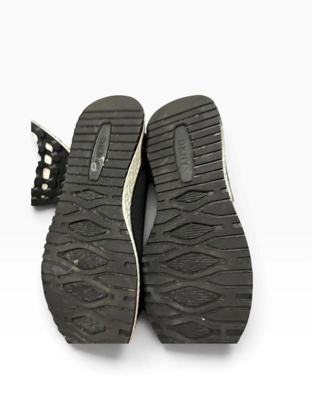 DKNY Abbi Black White Gold Knit Slip On Sneakers Women’s